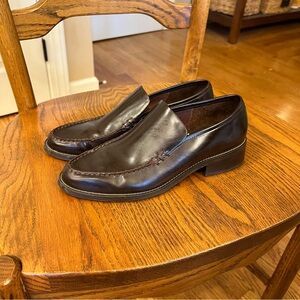Vintage Weejuns Brown Leather Women’s Slip On Loaders Size 8